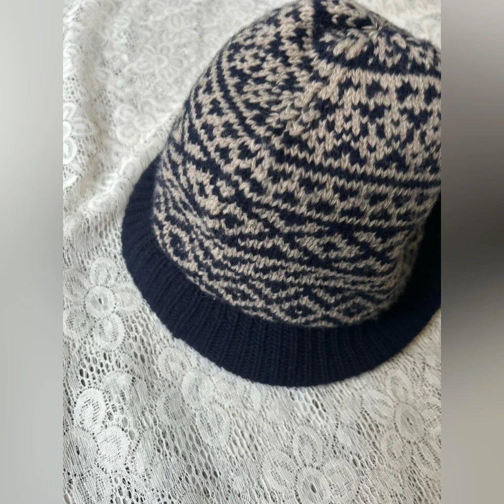 Inverni Merino Wool Navy bucket hat 57 size medium